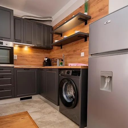 아파트 Marea Garden, - 1bd With Pool By Flat Mаnager 라브다